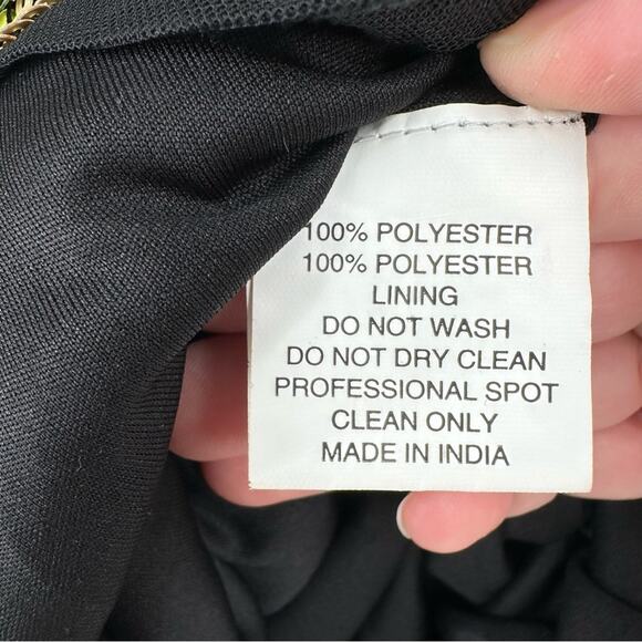 Mac Duggal Black Floral Embellished Flutter Cap Sleeve Dress Size 2 - Picture 8 of 12